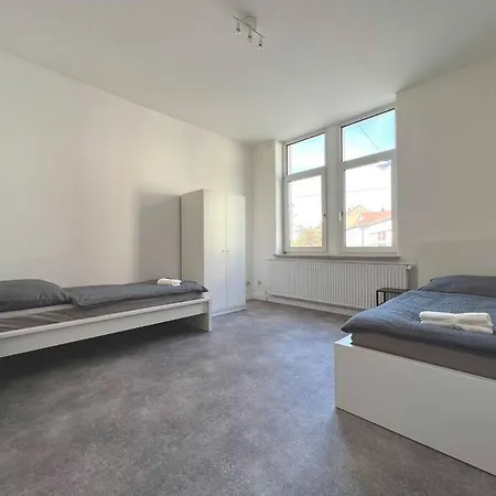 7 Betten Zentrale Lage Bahn Messe *